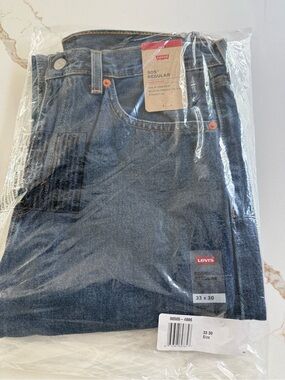 NWT! Levi's 505 Regular Men’s Jeans in Dark Indigo 33x30